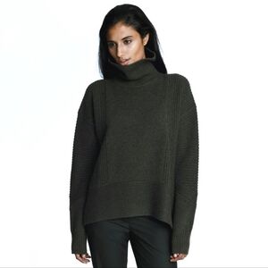 Kit and Ace The Ash Merino Wool Turtleneck Sweater Green Size Small / Medium